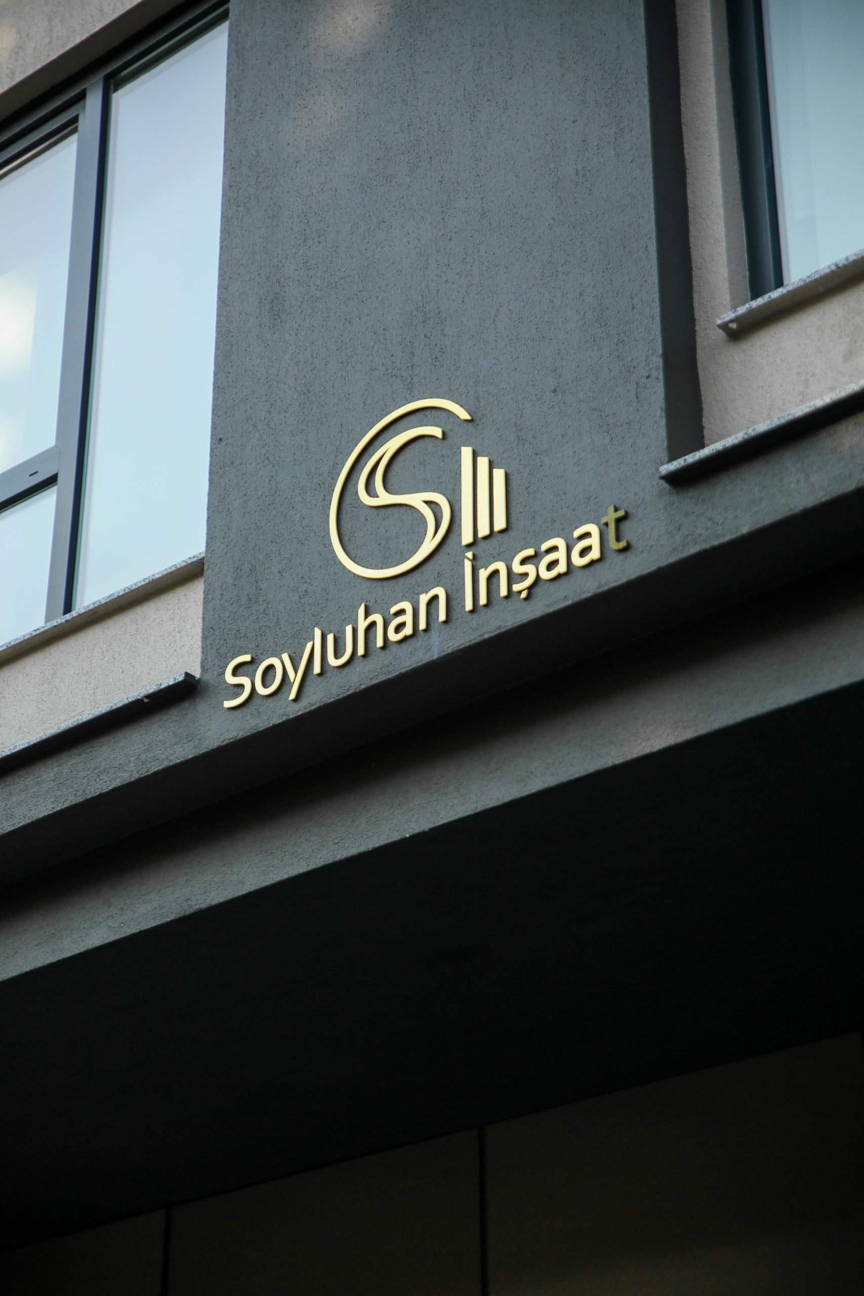 soyluhan_insaat_logo-min